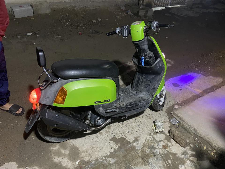 السلام عليكم دراجه ماكس بوليس الدراجه اخت الرمبه تجفيت صاله سبوعين صالنصه اف ام جديده كلجات خلفي امامي جدد عنبار بريك وفج جدد بنز خلفي جديد الدراجه محرك ناعم قطره دخان ما بيه نكره بكل وقت السعر 600وبيه مجال ***********
