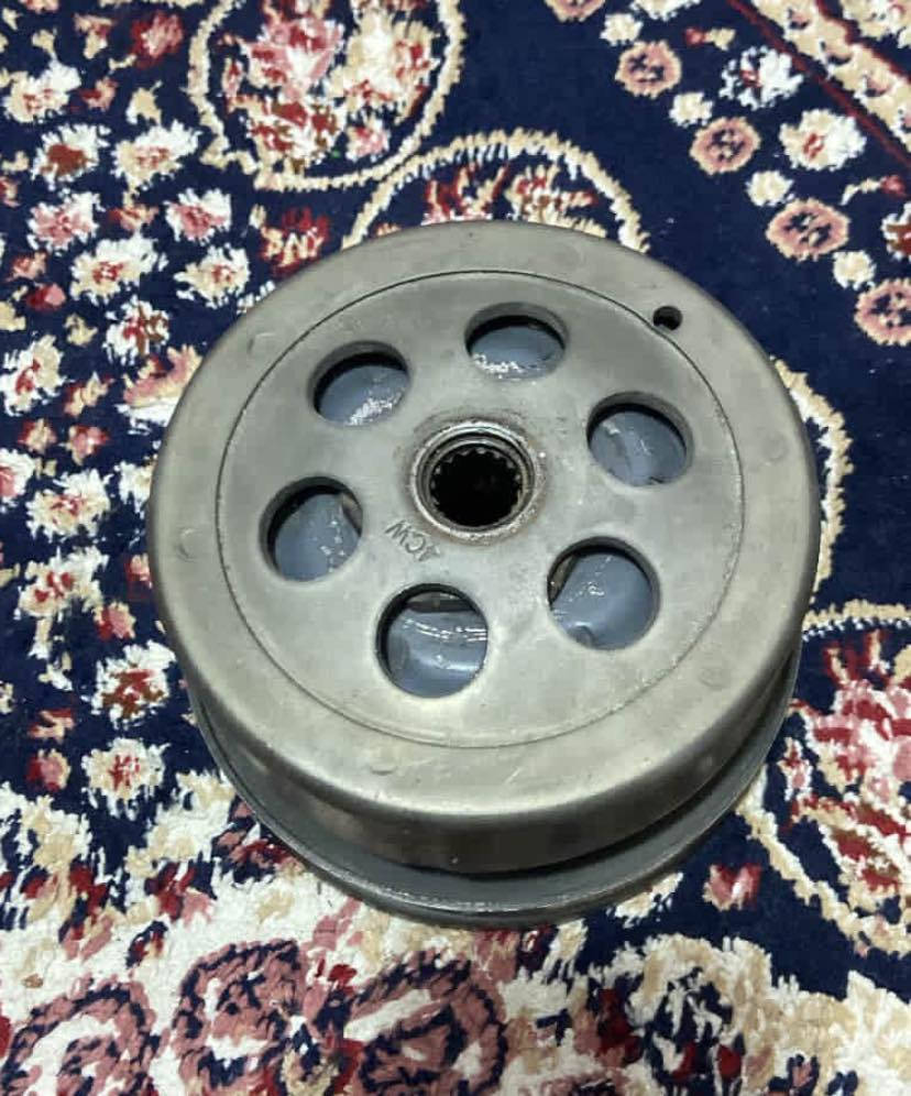 كلجات سكنس - سعرهن مناسب
كلج خلفي رياضي طاسه بلادية 
وكلج امامي بلادي 
نضيف كلش كلش بلادي مو تجاري 
مكاني الشعب شارع صحه
***********
