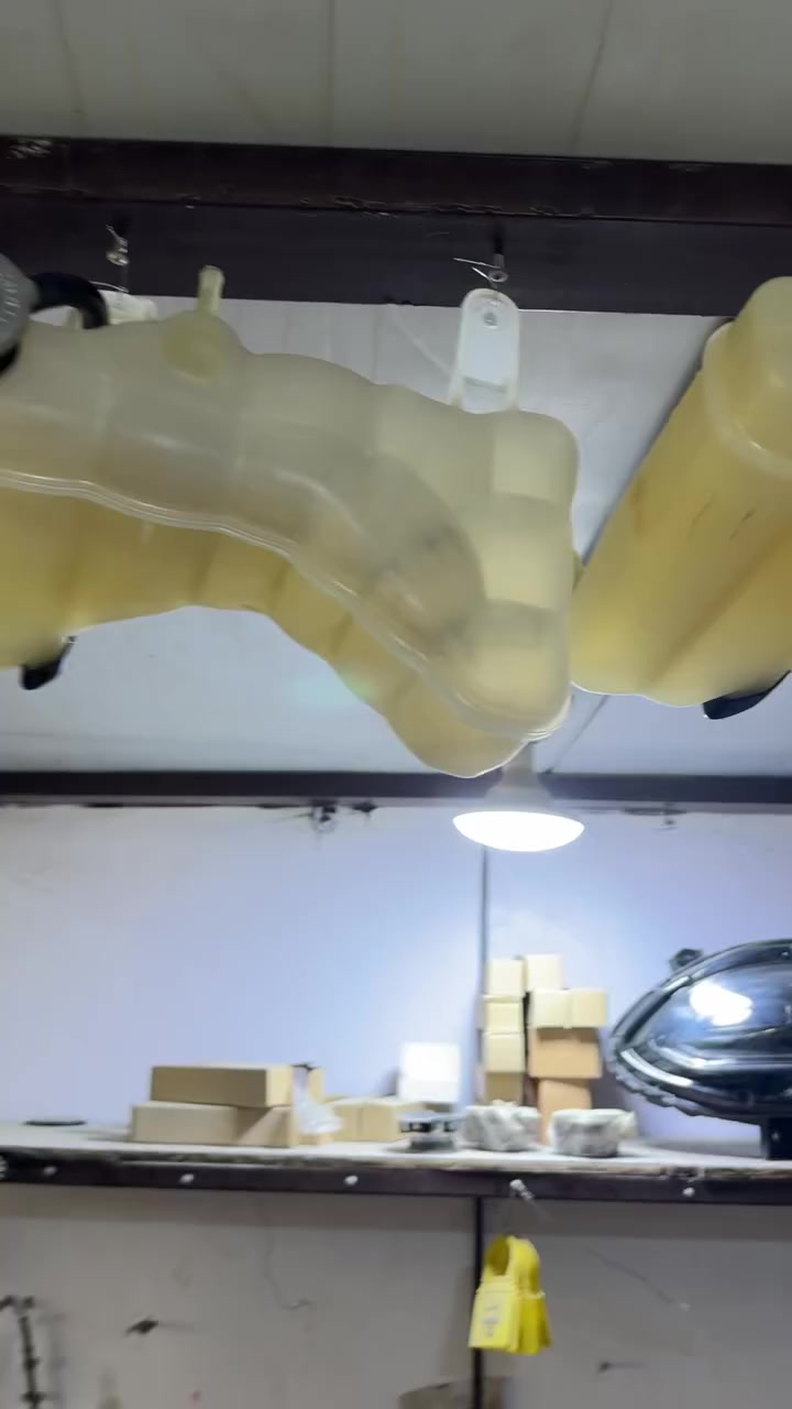 وصول دبات ماي جارجر اوباما جالنجر 
أصلية زيرو
قطعة أصلية 100% بحالة زيرو ونظافة عالية.

✔️ المميزات:
 • دبة أصلية وكالة
 • حالة زيرو بدون استعمال
 • جودة عالية وعمر طويل

📦 التوصيل متوفر لكل المحافظات.
💳 الحجز يكون بتحويل عربون على الماستر كارد.
🚚 التوصيل خاص للحفاظ على القطعة وسلامتها.

للاستفسار والحجز راسلنا خاص أو واتساب
***********
