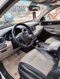 سورنتو 19فول  6سلندر  جديده جديده كشنات كهرباء تدفئة وتبريد المامي  كش...