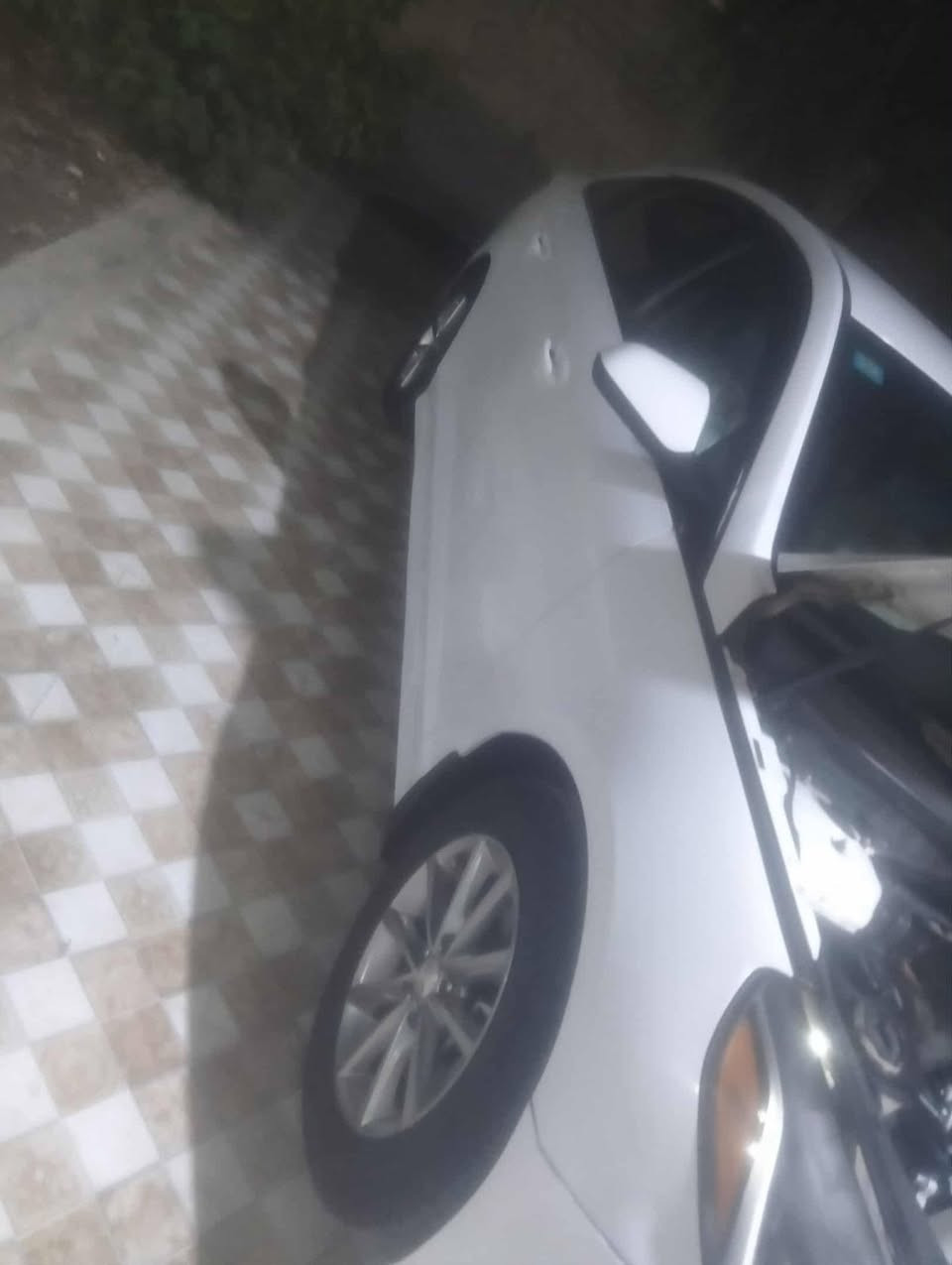 السلام عليكم سونتا موديل 19 رقم بغداد ورد امريكي ضرر قطعتين بدون دواخل سيارة منضومة زينون ماشية 70 مكينة \شركة حدادية جديدة قبل يومين سعر/140/مكان سيارة ديالى كنعان ***********
