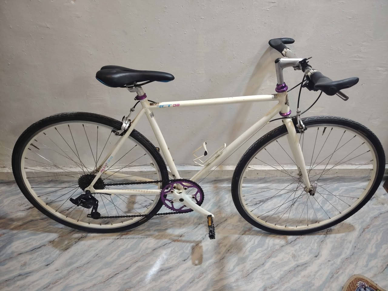 بايسكل رود حجم 26 عكرب ماركة اسرام بدالات شيمانو 7تبديلات بريكات امامي خلفي شيمانو البايسكل  بالة اوربي المكان البصرة  الزبير الاستفسار *********** الزبير, البصرة
