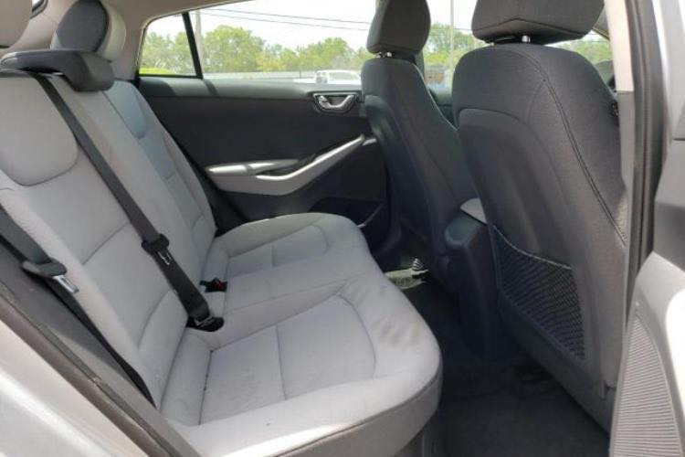 ايونك هايبرد
2022

مرقم بغداد بسمي 

صور الحادث مرفق 

اي نقص مابيها 

السعر 120 

للاستفسار 

***********
