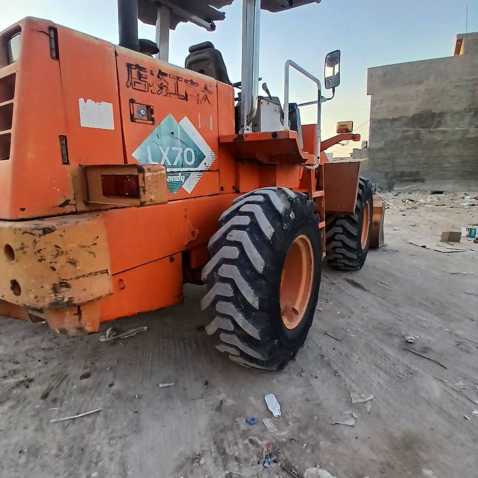 السلام عليكم  شفل هيتاشي البيع حجم[70] رقم بابل الألماني مكفول كفاله عامه بلادي مديل (2010)  تخم تاير جديد  مكانه  بغداد 
رقم الهاتف  ***********
خاص
