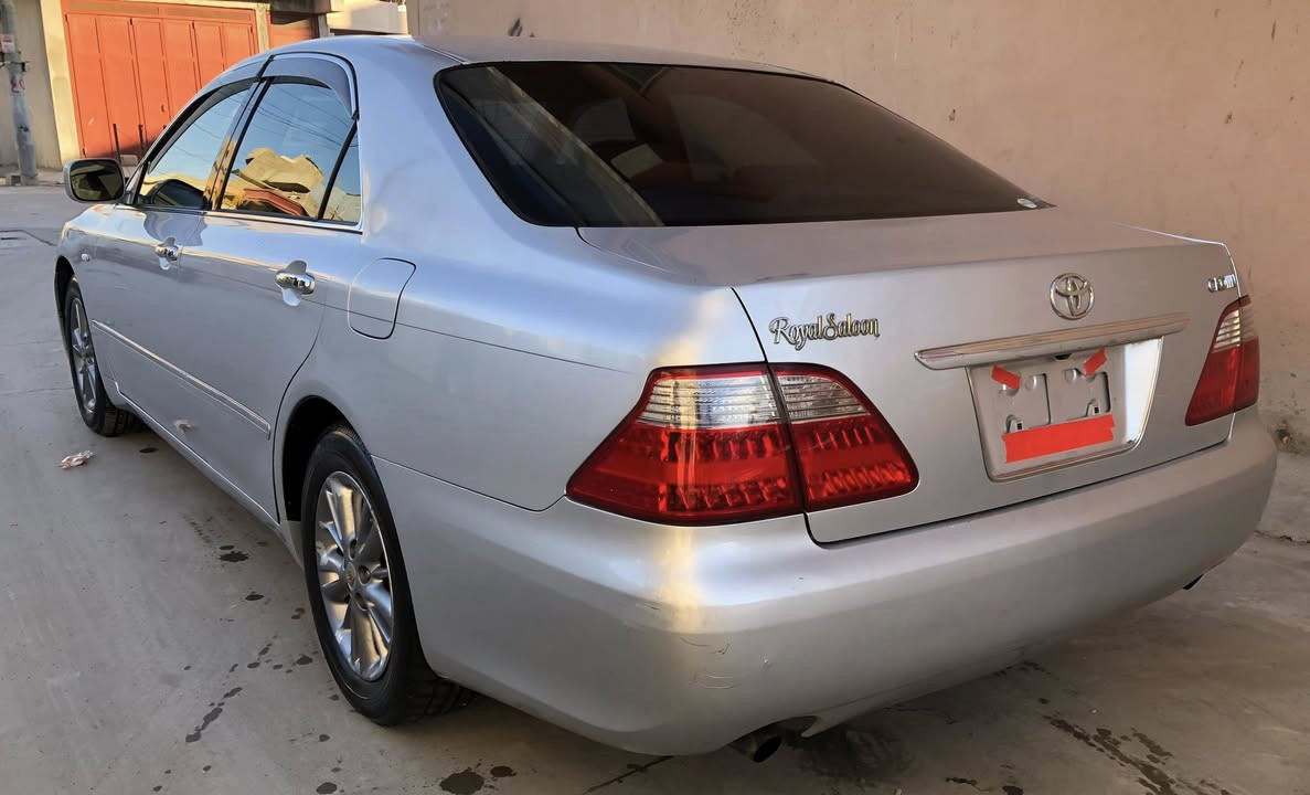 شاهینە موس ٢٠٠٦
٢ دوگمە ناو رەساسی ١٨٢ 
١ پارچە بۆیاخ ئەوروپا 
کۆدی بۆ کراوە بەناوی خۆمانەوە 
جامی هەڵگیراوە برێکی بەستراوە 
لە سەیدسادقە 
0750 129 21 52
