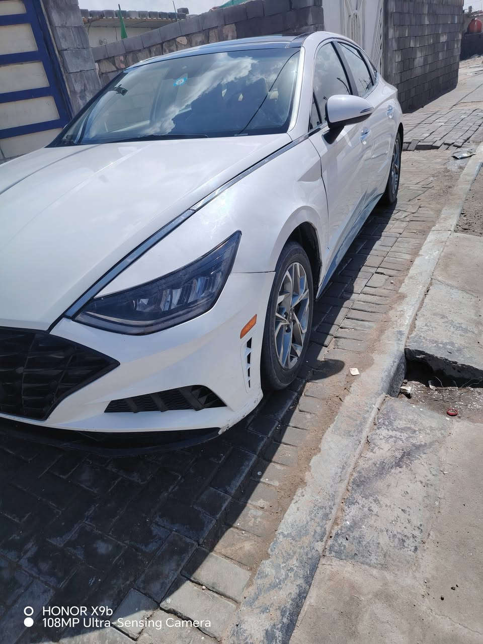 سلام عليكم هونداي سوناتا ٢٠٢٣ وارد أمريكي معوقين بيهة طخات فقط ماكو ضربة قوية صور الحادث موجودة ومكانات صبغ سيارة فول الفول وكالة عامة تريد خاصة السعر ١٥٥ لاستفسار ***********
