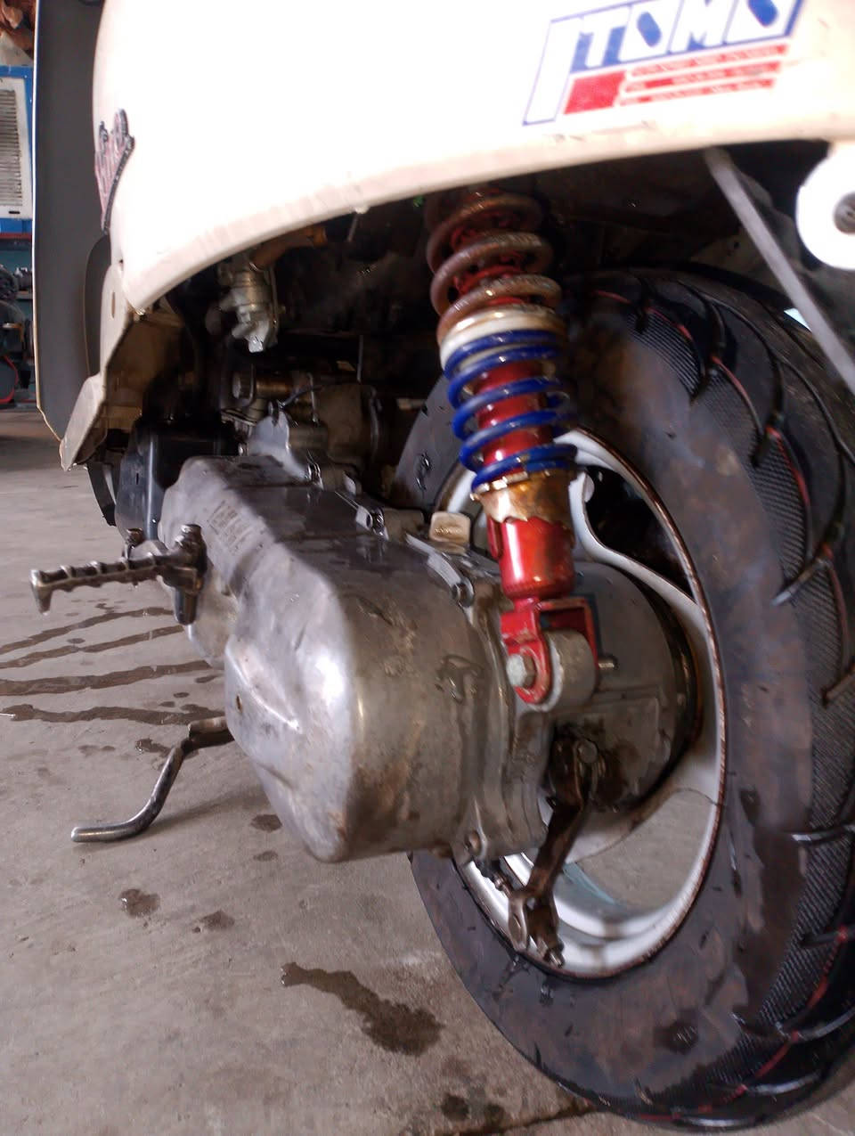 دراجه عبد الحليم كلاسيك البيع دراجه نضيفه حيل مكينه خير من الله خرسا لا ونه اكسل لا جزه معمر جديد كهربائية شغاله بس باتري يعوزو  سعرو 180 وبي مجال الشراي رقم الهاتف ***********
