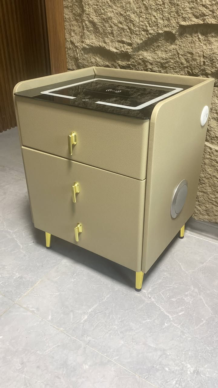 كومدي قاصه 
شحن موبايل وايرلس
يو إس بي
تايب سي
بلوتوث
سماعات خارجيه
متوفر ألوان مختلفه
البيع بأسعار الجمله والتوصيل داخل بغداد مجاناً 
لمزيد من المعلومات تواصلوا معنا على الرقم *********** واتساب أو زورونا في مقر الشركه الكائن في منطقه جكوك الشارع الرئيسي
