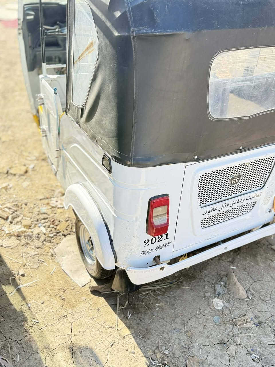 سلام عليكم تكتك للبيع موديل 21 شهر 12 رقم وسنويه مكفوله من صبق ومعجون مكاني ناصرية نتصل وأنه خادم ***********
