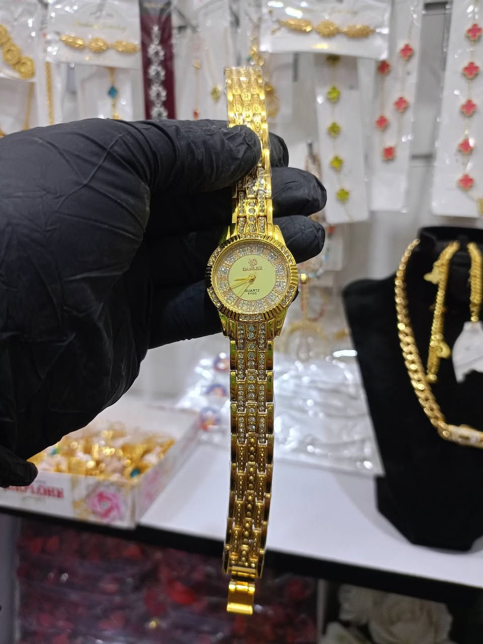 ساعات نسائية سعره القطعة 8 ألف


**إذا كنت صاحب هذا الإعلان وتريد حذفه لأي سبب، رجاءا أرسل رسالة إلى الدعم الفني**