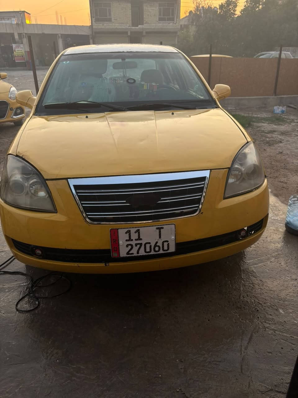 السلام عليكم سياره شيري A5 2010 
كير ومكينه مال كامري جديده 
حدادة وصدر امامي خلفي جديد خير من الله 
دعاميه اميمه خلفيه جديده كهربائيات كلها شغل جدبد 
السعر ٣٨ ورقه وبيها مجال تعال شوف سهله مكان الدوره 
***********
