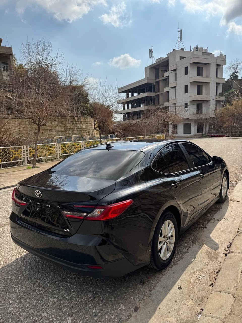تويوتا كامري موديل 2025 مواصفات le ماشية ٥ الف مايل سبغ بولند جملاغ بدون دواخل ايرباك بدون تعديل بار بقسة حتا دعاميات بدون سبغ سيارة موجود عقرة معرس دبي 
سعر 218 مجال 
رقم تلفون *********** اكر, نينوى
