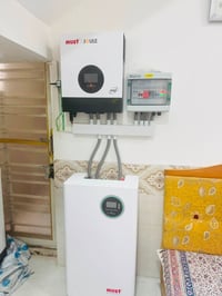 MUST Hybrid 8 كيلوواط • بطارية LiFePO4 • الكوت الخاجية