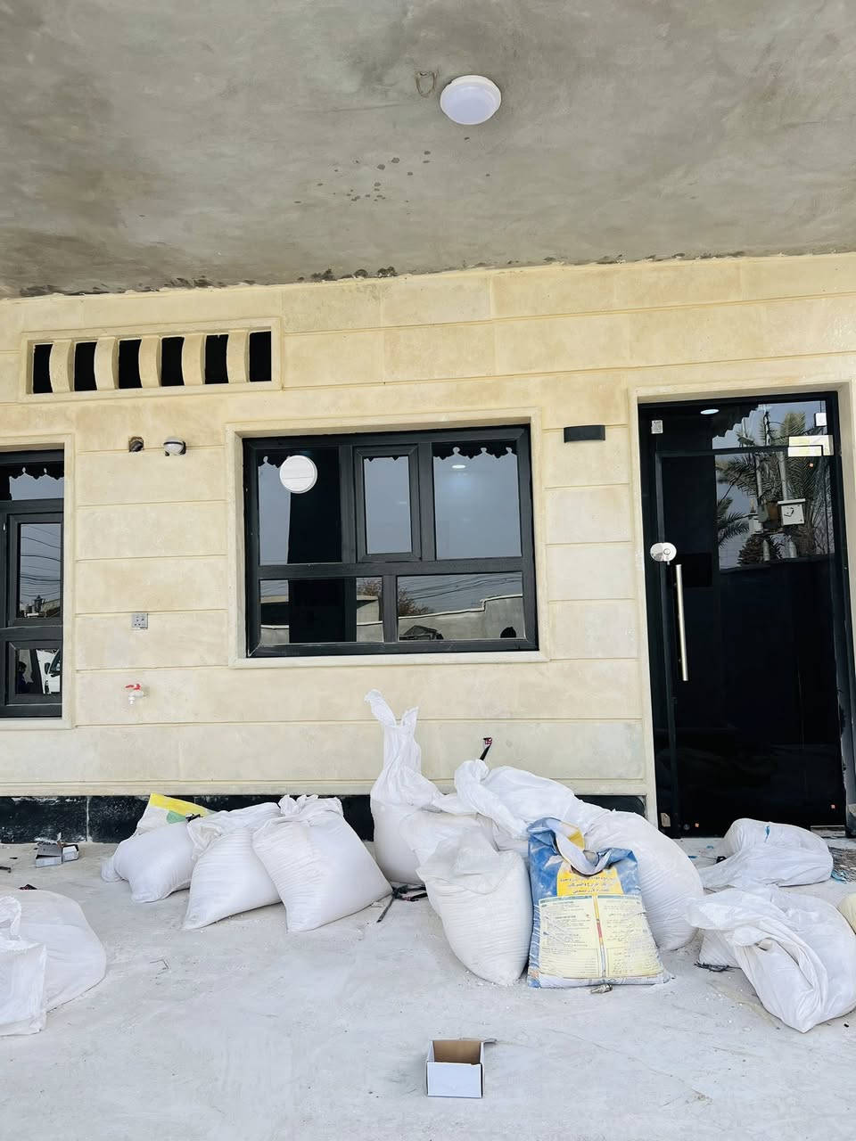 السلام عليكم
جام حراري ١٠ ملم الوان ضد الكسر

واجهات ابواب بيوت ابواب محلات 

جلسات🏡

سعر المتر الشفاف (٣٠ الف)

سعر المتر الاسود والازرق(٥٠الف)

ابواب وشبابيك بلاستك حسب الطلب 
جميع الالوان 
دبل جام للالمنيوم 
محجرات درج 
بانسب الاسعار 
للاستفسار الاتصال 
***********  فؤاد
***********  محمد
