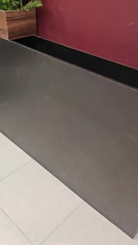 اثاث مطعم كامل للبيع جديد ونظيف وتركي  ميز ٨٠*١٢٠.....١٧ ميز ١٦٠*٨٠......