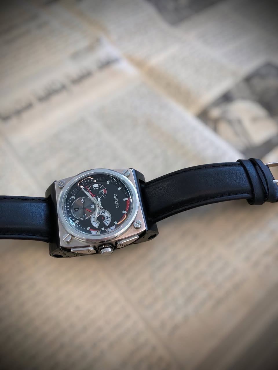 ساعة اورينت  كرونوغراف اصلي نظافة تامة نظام كوارتز
تصميم مختلف وزن ثقيل سنتر ثواني و سنتر دقائق اميال وارقام لامينوس السير الاصلي والبوك الاصلي مع العلبة 

السعر ١٧٠ الف 

يوجد توصيل لجميع محافظات العراق


**إذا كنت صاحب هذا الإعلان وتريد حذفه لأي سبب، رجاءا أرسل رسالة إلى الدعم الفني**