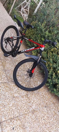 للبيع بايزكل مامستعمل جديد كيرات  فقاس شغالين 100% بريكات  شغالين 100%...