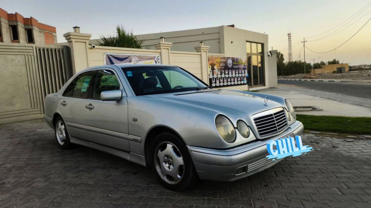 رقم الهاتف :***********
السعر : 80 بيه مجال  

#مكان السيارة بصره 

-------------------------------------

السلام عليكم 

للبيع او  مراوس 

مرسيدس ام عيون محرك في V موديل 1998 اصل  وارد ياباني  صبغ عام  سيارة  رقم انكليزي  باسمي تحويل بشرط ثاني يوم 

تفاصيل👇🏻

محرك كير تبترونيك مكفولات.   

تبريد شغال❄️ قطعتين⁦

كروز سرعة🔒 

مراية داخلية+جانبة عاكسة 

 كشنات كهرباء ⚡️

تجاوي خلفية قلابة ✨

شاشة اعطال🖥

كشنات خزن                                                

جام ازرق

مري شفط

السياره بيه بعض الملاحظات 

بدي و دواخل كلش حلوات
