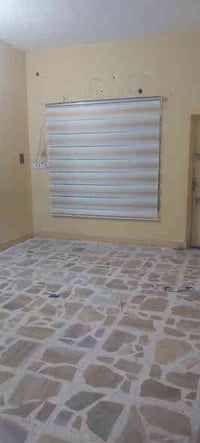 بيت طابقين للايجار في اربع شواع يحتوي الطابق الاول غرفه وصاله ومطبخ وم...