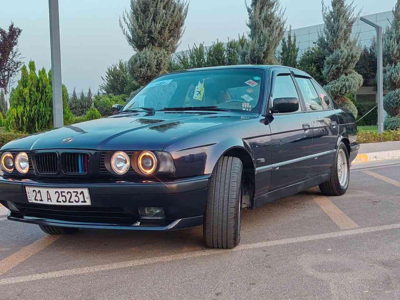 سلام عليكم
بي ام 525
موديل  94
 سيارة بسمي شرط تحويل وكالة 
سيارة سنوية هةزة رقم جديدة 2031
سيارة رقم سليمانية دولي
سيارة بدون صبوغ
صدر امامي خلفي جديد
تبريد شغال سلج 
مكاني سليمانية 
الهاتف ***********
الهاتف ***********
السعر 58
