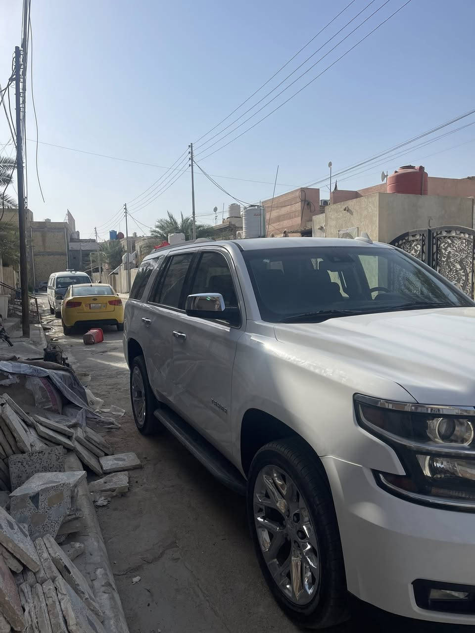 سلام عليكم
للبيع تاهو 2017 LT
 

مكينة 5300 
حادثه اثر غرق لحد الدوسه 

ماشية 120 الف  

فول مواصفات 

السعر 360 وبيه مجال
رقم الهاتف ***********
