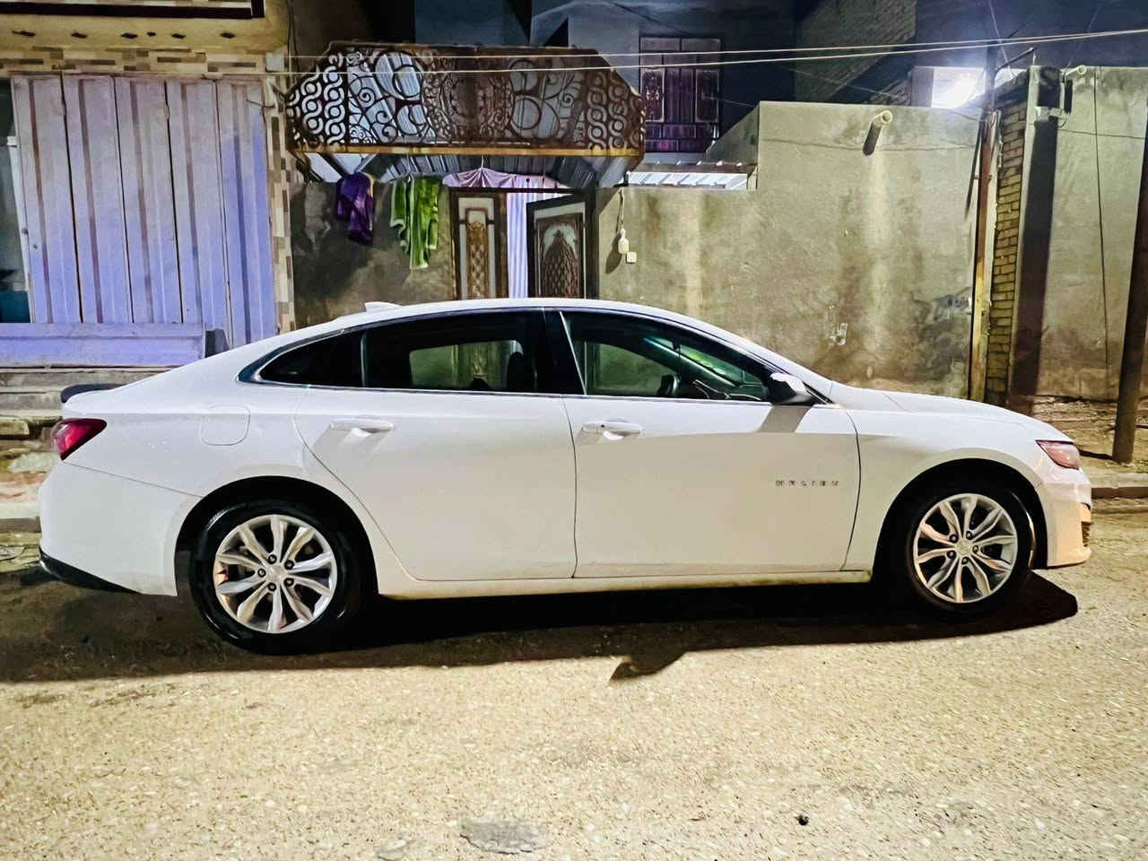 ماليبو ٢٠ بجم كبس مكفول كير ومكينه تبريد فول وحداديه دهن اصلي ماشيه ٩٠ الف مواصفات lt رقم دولي مثنى بسمي مكان السياره السماوه السعر ١١٠ موبايل ***********

