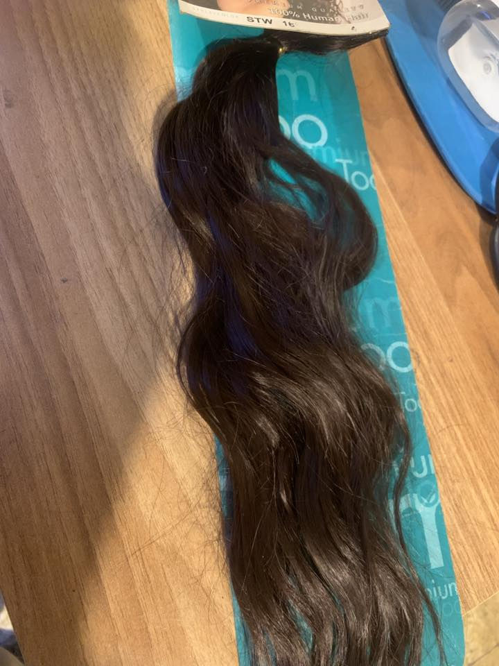 يا الله طلعلي باروكات كمية بهاذ الشكل وبي الوان  بحثته بالنت مكتوب طبيعي 100‎%‎ اليريد منه  او عندة معلومة خليراسلني خاص


**إذا كنت صاحب هذا الإعلان وتريد حذفه لأي سبب، رجاءا أرسل رسالة إلى الدعم الفني**