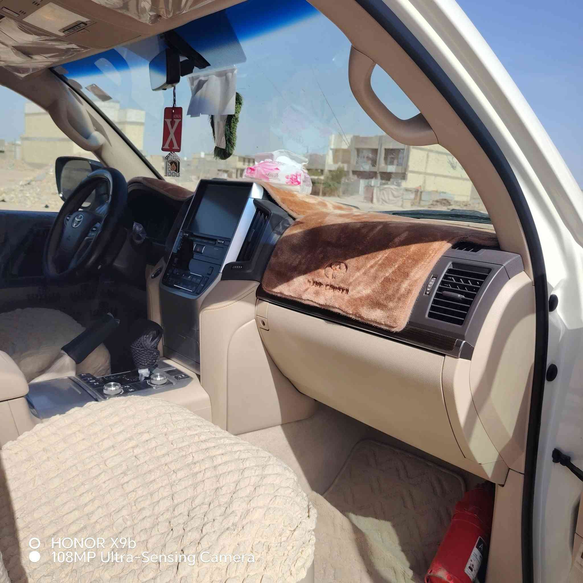 سلام عليكم البيع ولمراوس حسب القناعه الاند كروز بريم فول مواصفات موديل 2019 ماشيه 118 مكان كربلاء ***********
