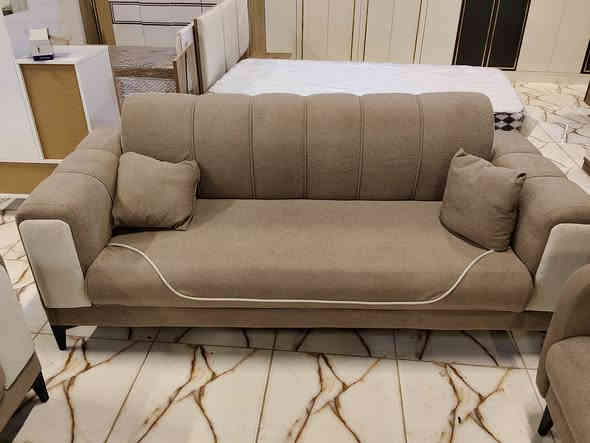 تخم مودرن عراقي شغل ممتاز جميع اجزاء هيكل التخم بلوك قماش تركي اسفنج اكسترا مع طبقه طبيه بولستر متوفر الآن في معرض الشركه الكائن طريق رفاعي نصر مجاور جامعة اوما الاهليه للاستفسار اكثر يرجى الاتصال على الارقام التاليه
***********
***********
*********** واتس فايبر تلگرام 
البيع بطريقة النقد والاقساط 
الشد والنقل داخل محافظة ذي قار مجانا
