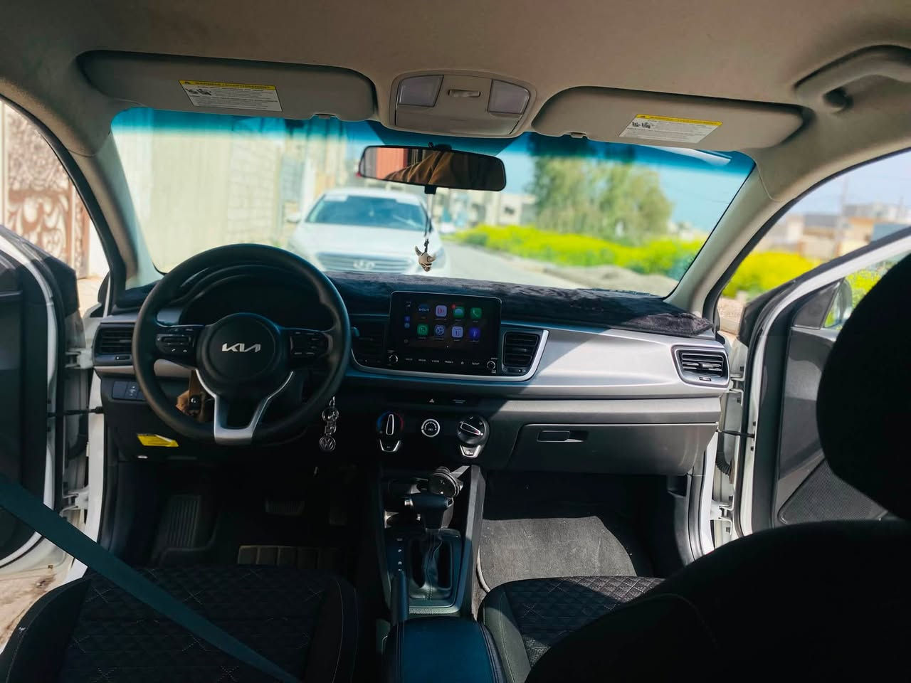 السلام عليكم
Kia Rio s 2023
كيا ريو 
موديل ٢٠٢٣ فئه الS
مواصفات الاعتيادية 
كير اوتو ٦ نمر 
نضام قياده Sport 
نضام قياده cross 
تحكمات ستيرن 
مثبت سرعه 
شاشه كار بلاي ماوس شاشه 
كاميره خلفيه دواره 
تحديد مسار 
كهربائيات كلو شغال 
مكينه دوش 
بشرط كير ومكينه
مكينه 1600
مكينه دوش 

للتواصل :***********
متواجد واتس اب بنفس الرقم
