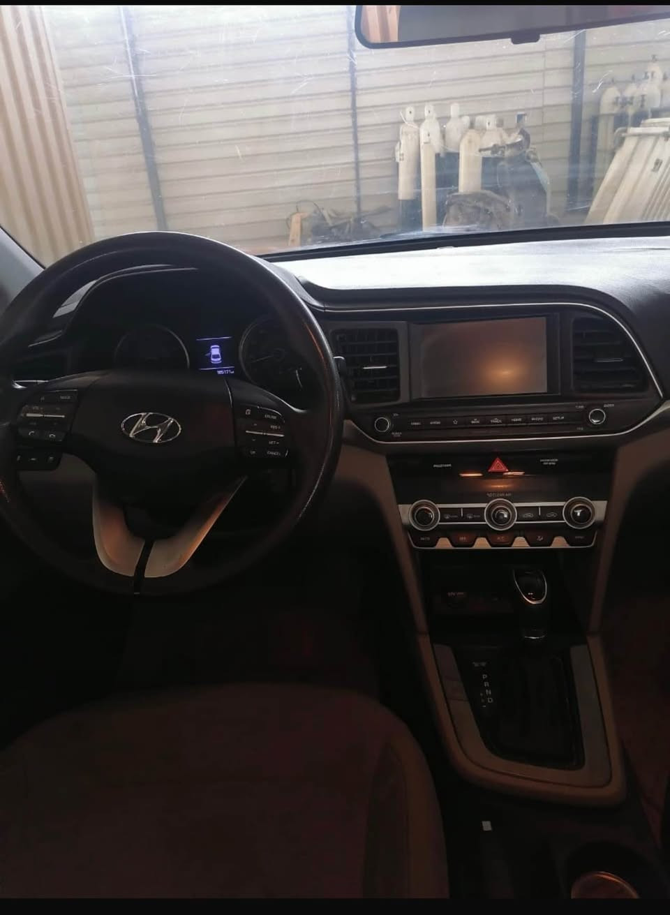 النترا 20 معوقين 
حادثه فقط طرف البنيد 
كير At مكينه 2000 دوش 
نص فول 
السياره بالبصره السعر 124 بيه مجال بسيط
*********** البصرة, العراق
