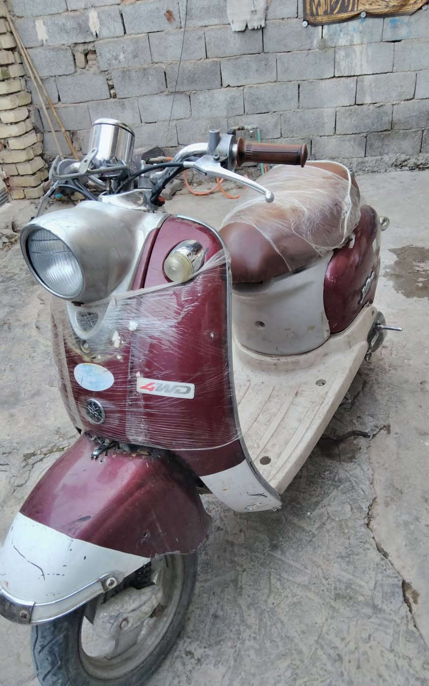 السلام عليكم  دراجه عبد الحليم نضيفه يحتاجله كابريتر  بس تجيب كابريتر اذا ما اشتغلت   تاخذه ابلاش  كهربايات كامله  باتري جديد يرادله شحن السلف جديد جنت اروح بيه للمدرسه و هسه بطلت و اريد ابيعه عدي مشروع السعر 250 و بيه مجال خذته  ذيج السنه رمبه با 650  متواجد مازنجر العنوان بغداد الشعب


**إذا كنت صاحب هذا الإعلان وتريد حذفه لأي سبب، رجاءا أرسل رسالة إلى الدعم الفني**