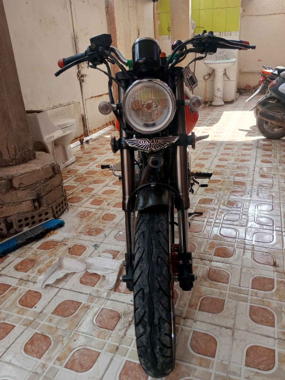 سلام عليكم دايوان موديل 2022 كفاله عامه
احلا من صور. اوراق اصوليه. مابيه كل نقص  محرك 200دراجه خير من الله  مثل ما موضحه بصور  مكان المسيب حي المعلمين.

سعر  مليون و550 وبيه مجال قليل ***********
