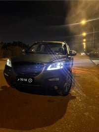 للبيع ليفان اللون زيتوني السياره خير من الله اني بيدي استلمتها من الشر...