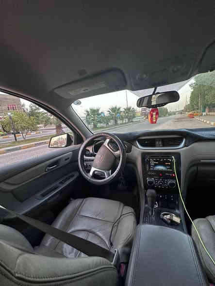 يا الله السلام عليكم
ترافس 2016 السيارة
السيارة مكفولة من كلشي محرك 3600
 
 6راكب كلشي شغال بيها  رقم اربيل بسمي 
تبريد حداديه كامله تخم تاير كاملة السيارة دواخل نضيفه بطاين دواسات كلشي بيها جديد 
مكاني دوانية
رقم الهاتف ***********
اتصل او راسلني واتساب وبخدمتك 
سعر السيارة 130 ديوانية
