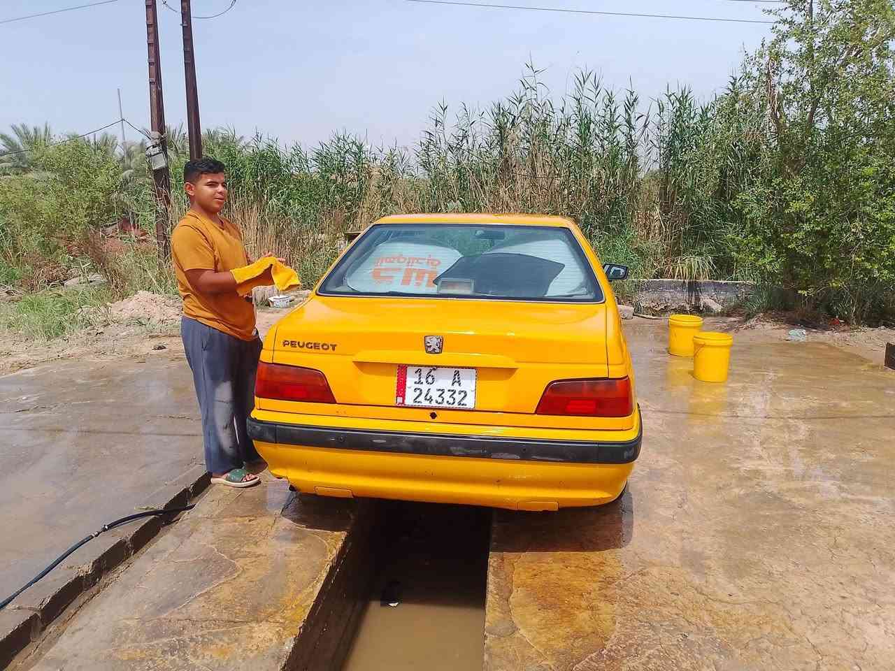 موديل 18بيها بس بنيد رقم قادسيه نكليزي مصفره هيئه وغرامات مالكها بديوانيه مكانها بدغاره سعر تصل وتدلل ***********
