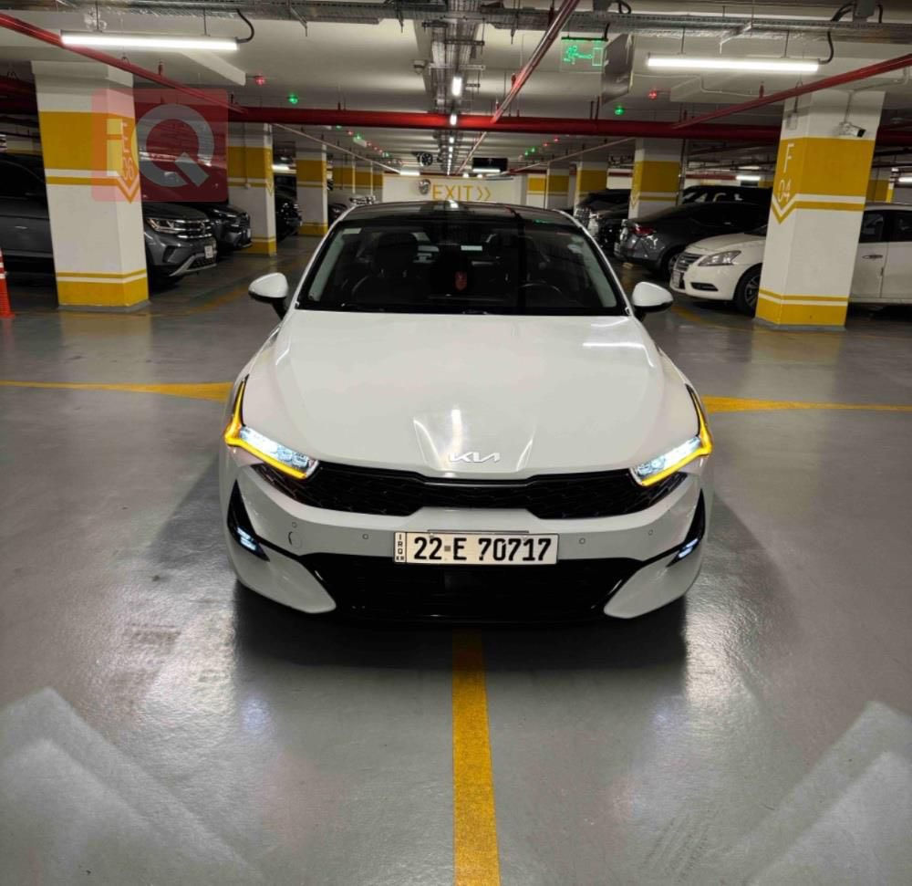 كيا k5 موديل 2022 1600turbo
السياره فول 1/1مناقصهه اي شي كله جديد ع ايدي السياره رقم اربيل خصوصي لون ابيض ب اسمي تحويل ثاني يوم 
ورارد امريكي حادثهه فقط رصعات بالبنيد مرجعي وصابغين البنيد موضح بالصوره ابيع قطعه وحده السياره بدون ايرباك كله سستم واحد وليبل واحد ماشيه 3700 الف

المواصفات:

كاميرا خلفية،كامرا اماميه كامرات جانبيه 

سقف بانورامي

التحكم في المنحدرات

كاميرا 360

مستشعر وقوف

الكشنات تدفئة
 تبريد

فتحة سقف

مثبت السرعة

شاشة

حساسات اماميه خلفيه اشاره ترحيب 

مراقبة نقطة العمية

نظام المفتاح الذكي

2 وسادة هوائية

مصابيح أمامية ليد

التشغيل عن بعد

فرامل حامل إلكتروني

تعليق تلقائي

قياده ذاتيه 

4 انضمه قياده

توقف ذاتي 
Auto hold

رادرات . 

وبعد بيهه مواصفات 

السعر 19000$
وبيهه مجال 

المو شراي ليكسر ب سعر فدوه 

للاستفسار الاتصال على الهاتف 
***********
