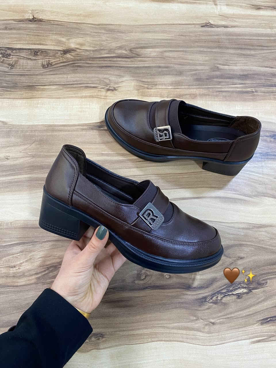 متوفر عند مركز إليزا2للأحذية الطبية و الرياضية
القياسات: من 37 إلى 41⁩
📍العنوان: كربلاء المقدسة شارع السناتر الدامرجي مول 
🚚 توجد خدمة توصيل لجميع المحافظات⁩


**إذا كنت صاحب هذا الإعلان وتريد حذفه لأي سبب، رجاءا أرسل رسالة إلى الدعم الفني**