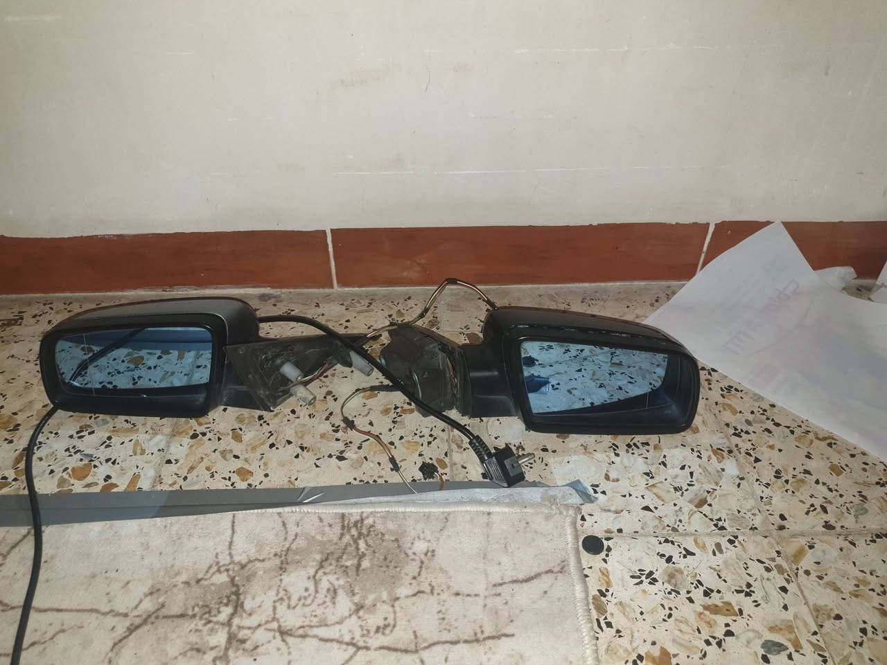 للبيع مرايات  مال بي أم ميماتي السعر ٤٠ بيه مجال ***********
