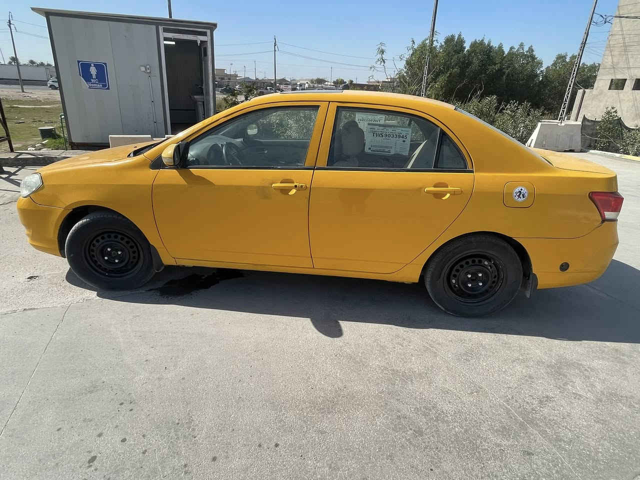 السلام عليكم بي واي دي 2013 كير عادي كير محرك تبريد خير من الله صدر امامي خلفي كورلا جديد مشط ستيرن جديد منظومه زنون عالي ناصي وبيها منضومه غاز السياره مال جناي خير من الله 50 وبيها مجال بسيط مكاني بغداد ***********
