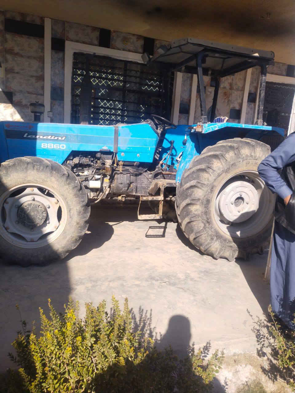 سلام عليكم
نوع المكينه لاندين 2018دبل اكسل
 السعر 27 مليون عراقي
كفاله عامه مكاني اليوسفيه
الرقم ***********
‏‪***********‬‏
