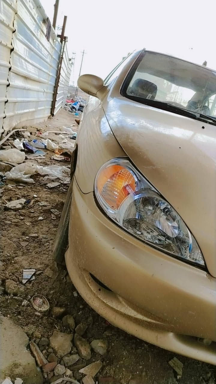 السلام عليكم 
سياره كيه ريو 
موديل ٢٠٠٣
رقم قادسيه تحويل ثاني يوم 
مكينه ومير وحداديه وتخم تاير ودواخل وباتري جديد مصبوغه عام جماعيه فقط بيع او مراوس 
سعرها ٣٨ وبي مجال 
***********
