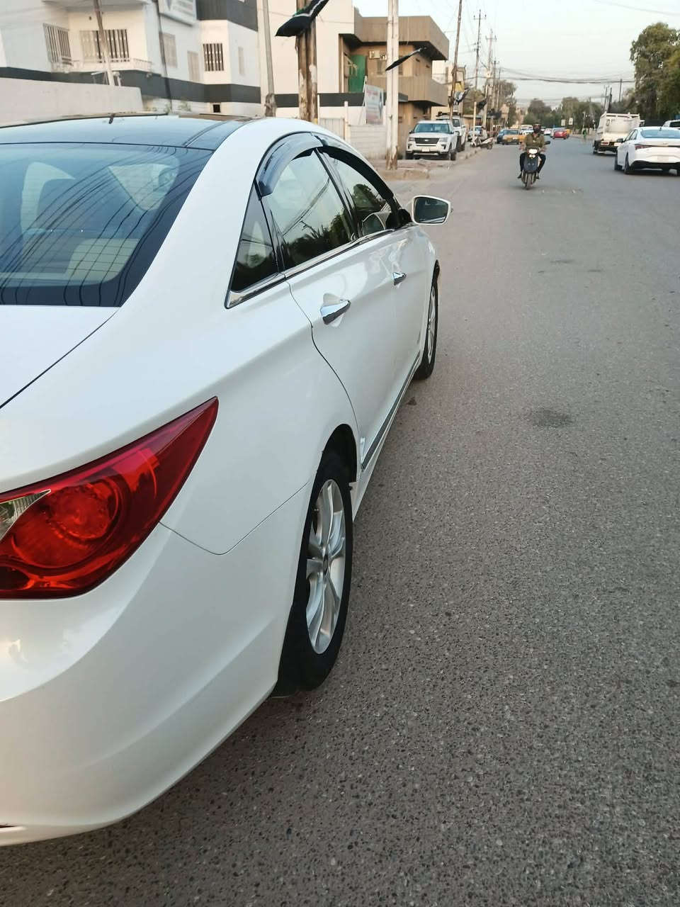 موديل ١١ خليجي.
بدون صبغ، فقط باردات وطخطخات خفيفة جدا ، كير مكينة وضع الشركة.،مكينة ٢٤٠٠.
مواصفات معروفة.مكانها بغداد.
حساسات،كامرة،كشن كهرباء ،مري شفط واشاير، تحكمات، بانوراما، باسمي شخصيا صارلها ٤ سنوات عندي.رقم بغداد.
رايدها ١١٢ وبيها مجال ان شاء الله للشراي..
رجاء فقط اللي يجني يخابر ويدلل.
***********

