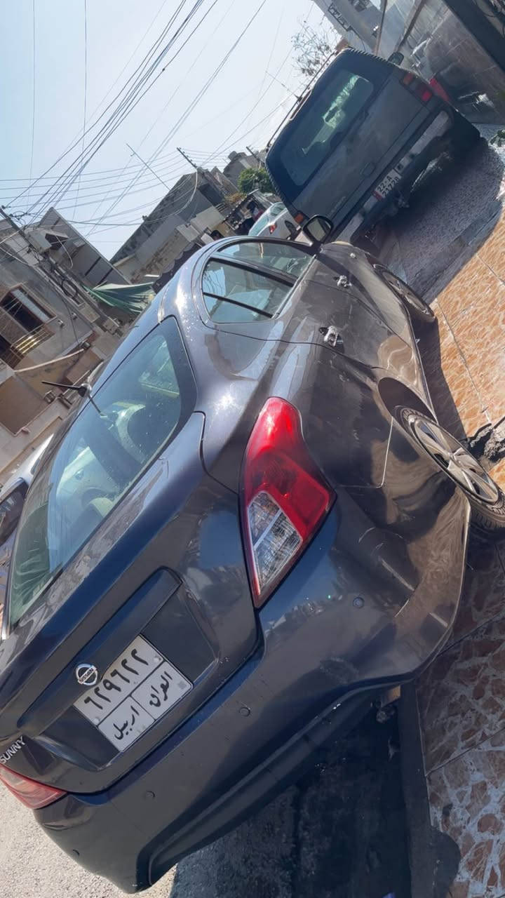 نييسان لاكشميباي 2018 كير توماتيك 200 هه زار غرامي له سه ره ده تده مه وه هه موو شته كي به شهرت. 5 بو 6 بارجه ي. سبوغه جه مبه كي خه في في بشتي هه يه شايهني باس نيه نرخي 89 معامه له كي كه م 
ز/م *********** أربيل, العراق
