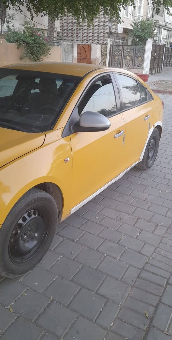 السلام عليكم
شوفر كروز 
موديل 2014 
أمريكي 
محرك 1800 
محرك جديد 
تدفئه تبريد 
سنويه رقم جديد 
السياره نضيفه 
السعر 68 
العنوان الشعب حي اور 
رقم التلفون/  ***********
