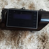 للبيع شاشة تيوتا اصلية 2016-2020 بلا أي ضرر أو خدوش نظافة 100%  077216...