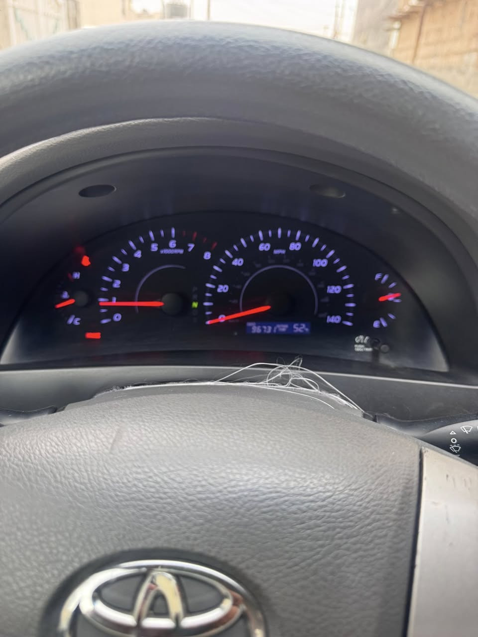 السلام عليكم كامري ٢٠١٠ وارد امريكي حادثها باب الصدر مبدل فقط ماشية٩٧ الف كيلو حقيقي كير محرك جديد  حادية جديدة تخم تاير جديد رقم سليمانية سنوية ل ٢٠٢٨ فقط الهزة منتهية   سيارة جديدة                                                   ملاحظة اخوان السيارة بيها بالهلال الخلفي صبغ وشكم قطعة بارد والسونار مرفق مكانه بغداد شهداء البياع *********** الرقم بي واتساب ١٢٦ وبيها شي بسيط
