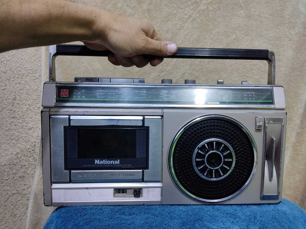 ناشيونال ياباني اصلي
بدون ف م 
الجهاز شرط الشغل والنظافة 
٧٠ الف مع التوصيل


**إذا كنت صاحب هذا الإعلان وتريد حذفه لأي سبب، رجاءا أرسل رسالة إلى الدعم الفني**