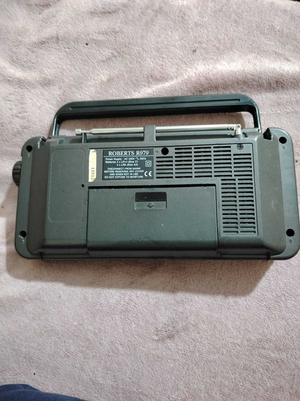راديو روبرتس r979 fm. Mw. Lw جميع الموجات شغاله على هيئة الشركة السعر 45 الف يوجد توصيل العراق


**إذا كنت صاحب هذا الإعلان وتريد حذفه لأي سبب، رجاءا أرسل رسالة إلى الدعم الفني**