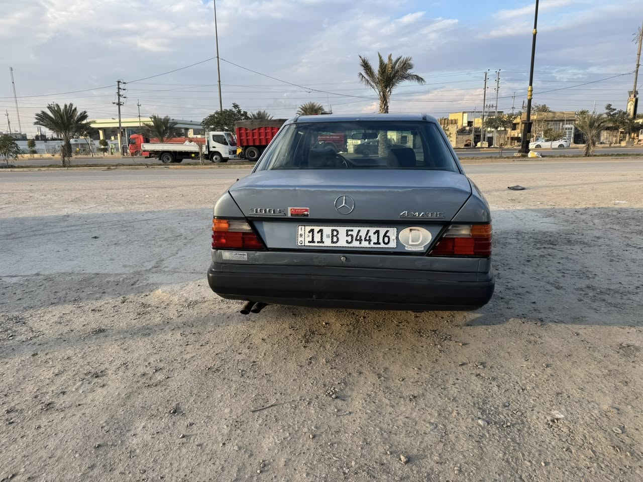 مارسدس دب موديل 87
كفاله عام من صبغ سياره جديد علا وضع بلاد سياره جارده بس
مكينه بلاد ادامه كمله مسويلهه 
سعر 80بيهه مجال
العنون كربلاء 
***********
